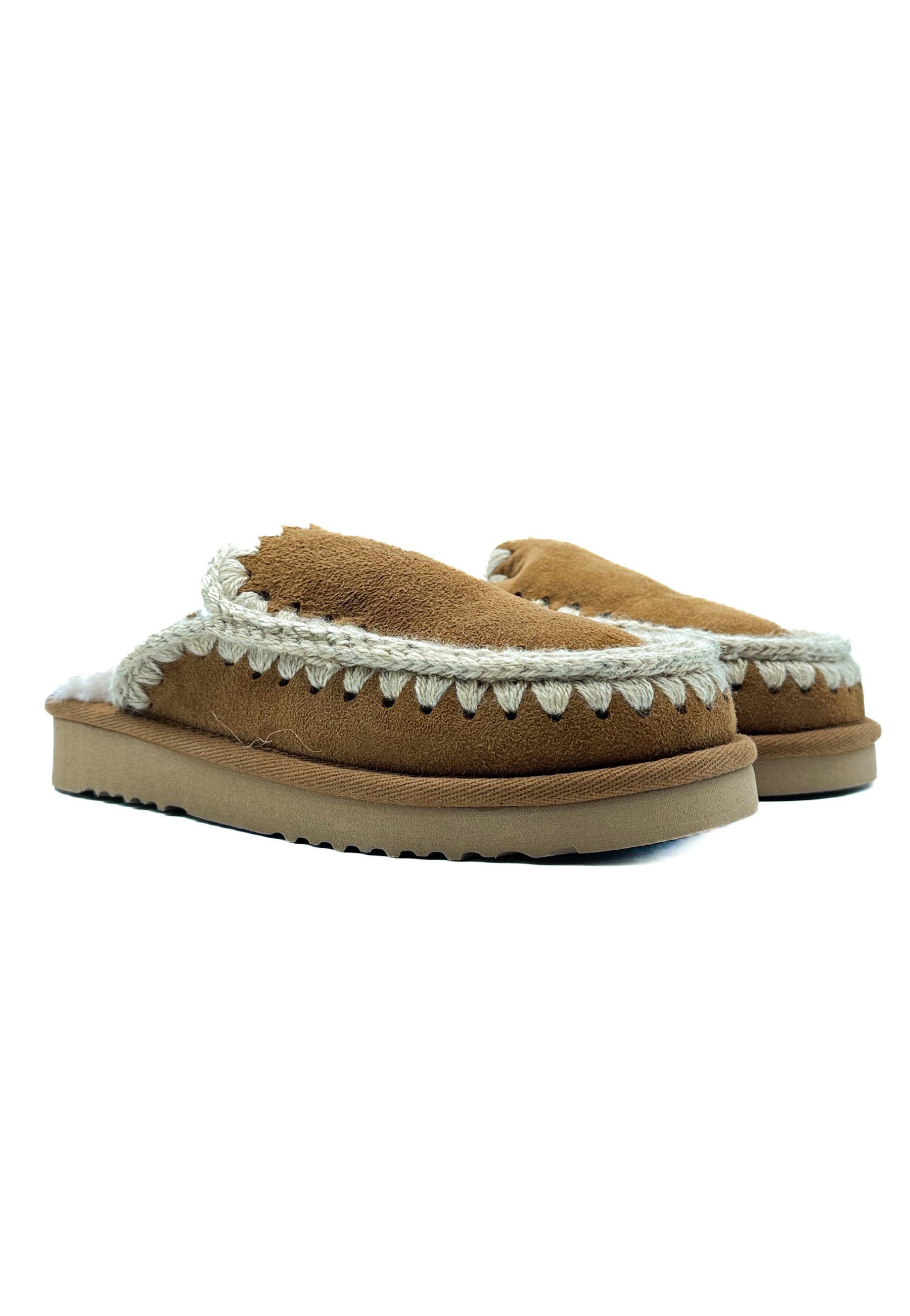 MOU 101125A ESKIMO STITCHING CLOG/COG