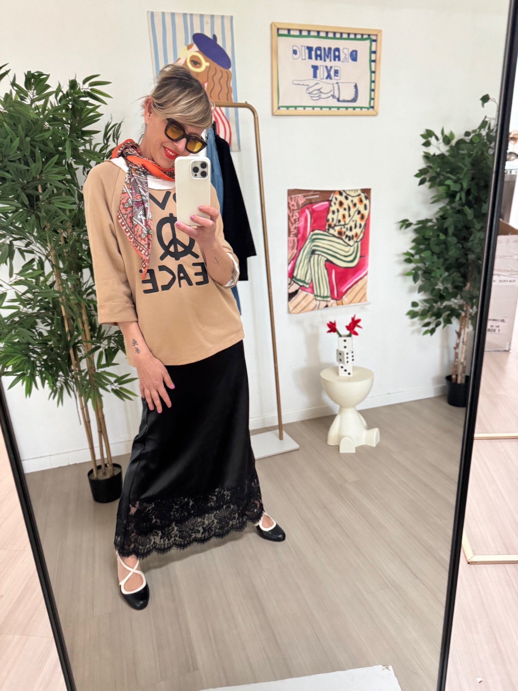 FEMALE FELPA LOVE/BEIGE