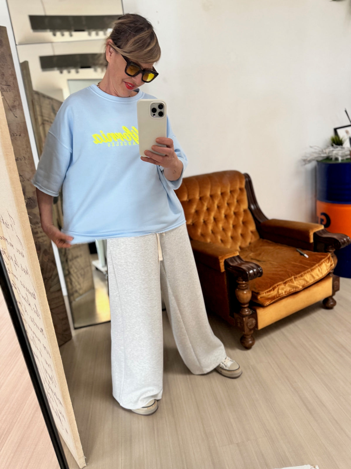 FEMALE H1121/CALIFORNIA GIALLO FLUO