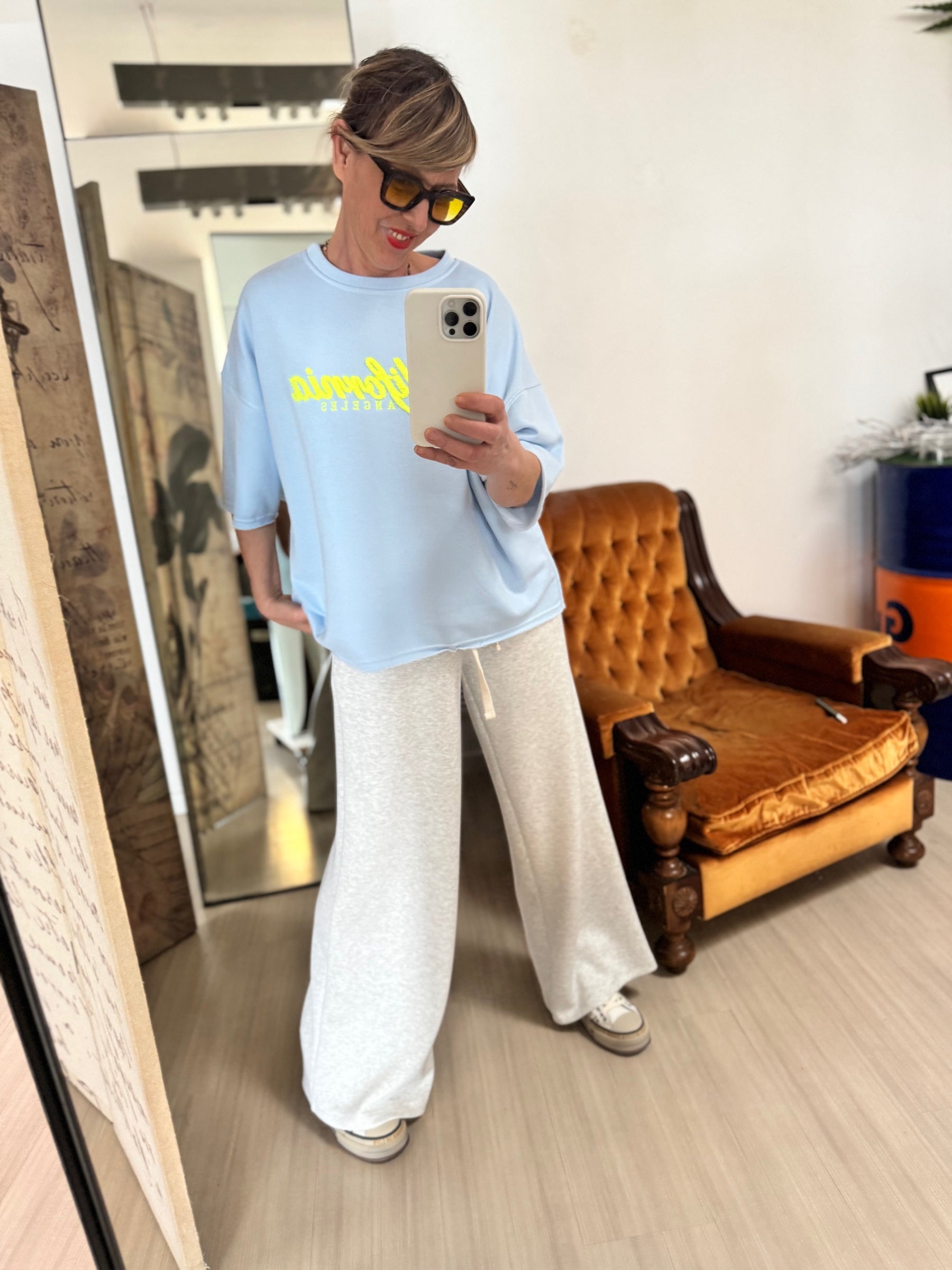 FEMALE H1121/CALIFORNIA GIALLO FLUO