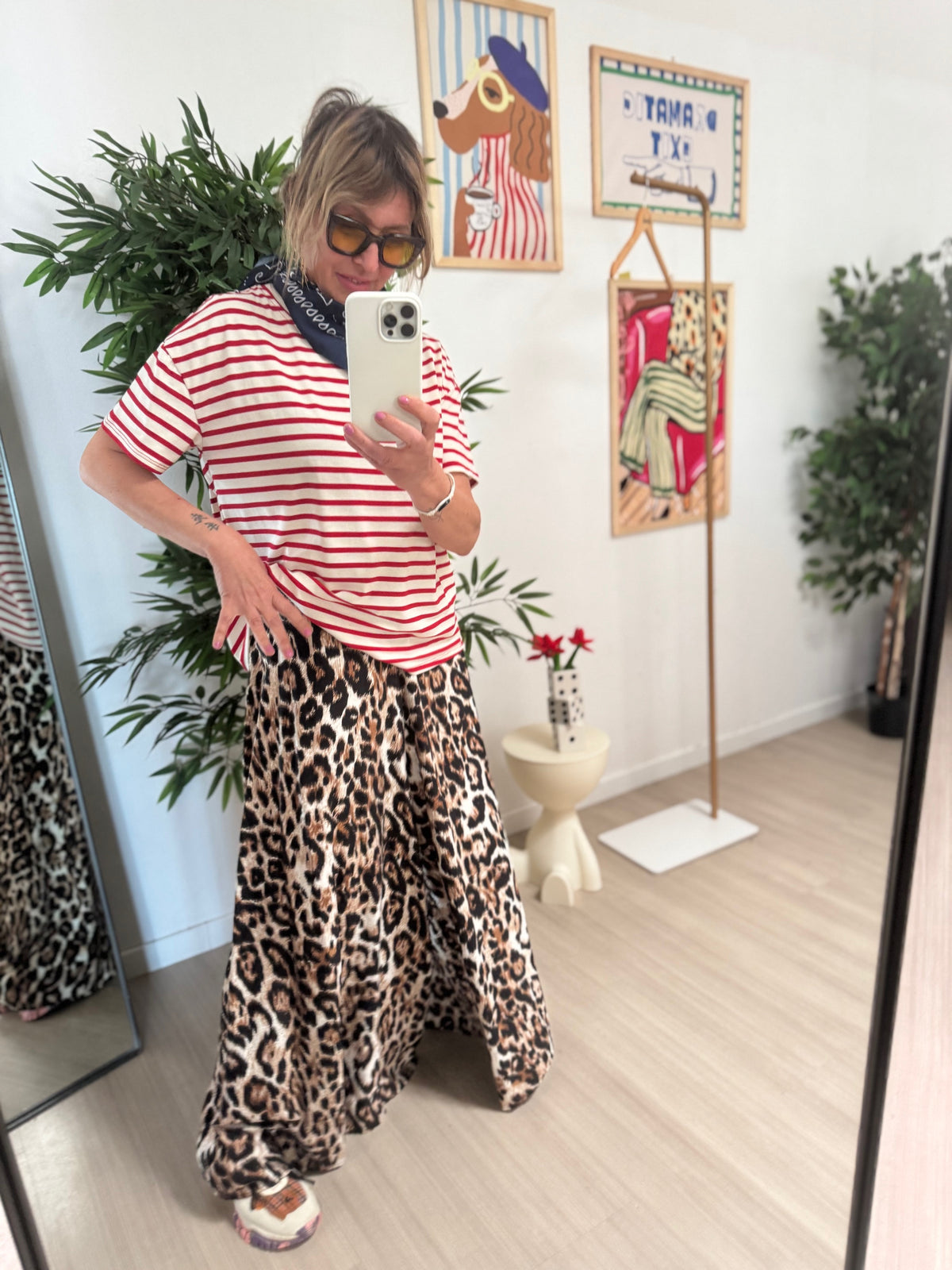 FEMALE H2000-V71 /ANIMALIER FINO