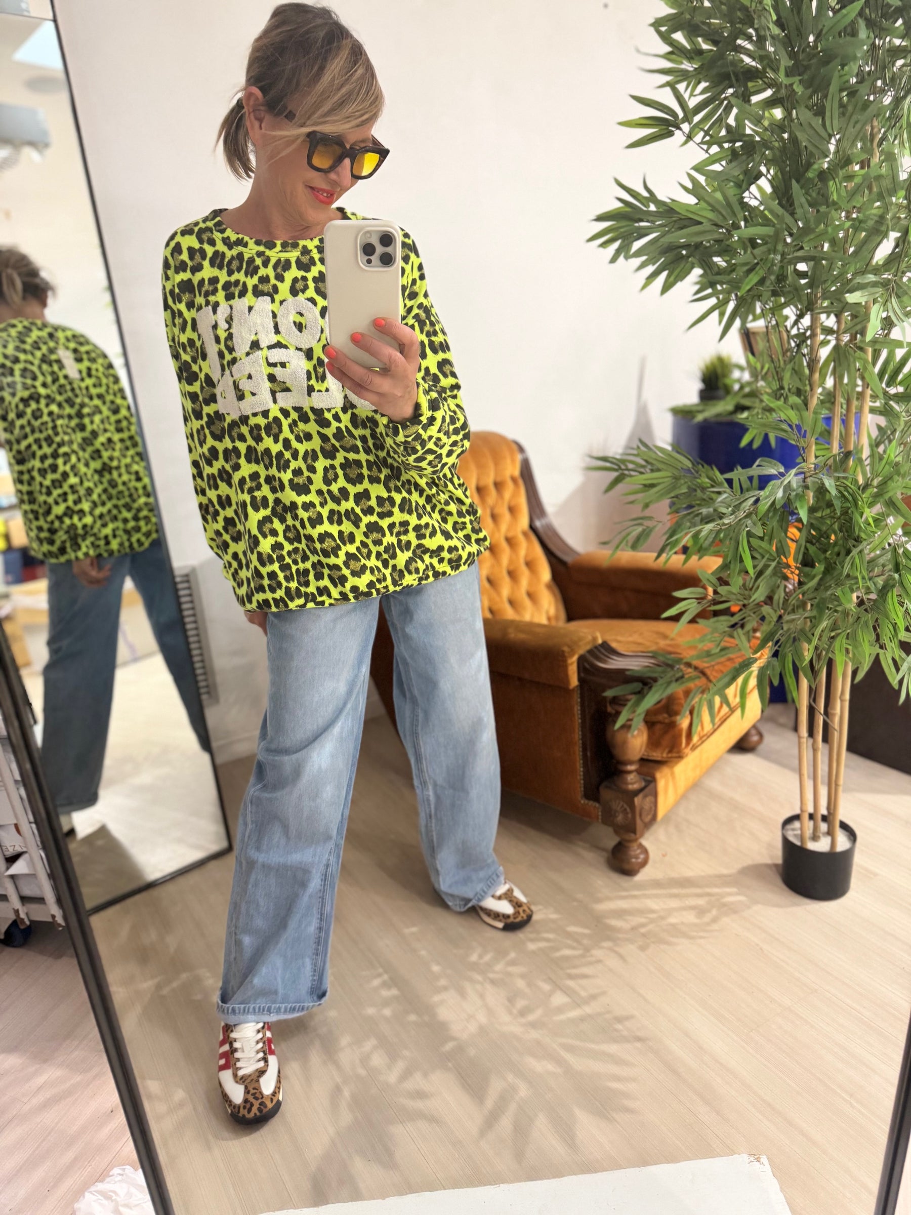 FEMALE R9018/ANIMAL GIALLO FLUO